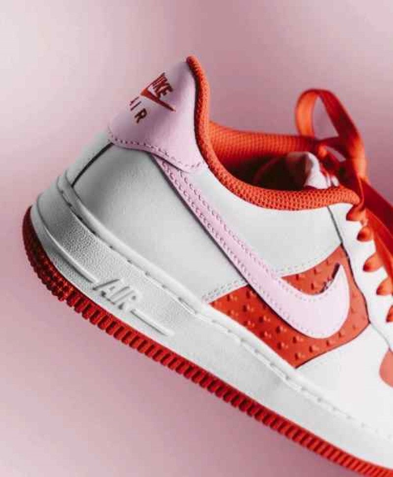 Nike AirForce 1 Low Women s Velentine Day 593
