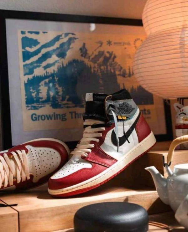 Jordan 1 High Union LA Chicago Shadow Red 615 sale
