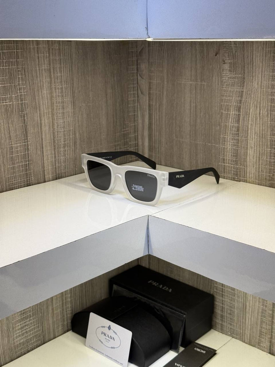 Prada 11 Sunglass (WhiteBlack)