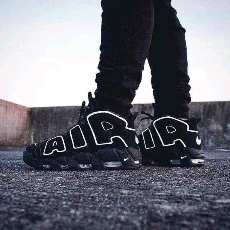 Nike Air More Up Tempo Black