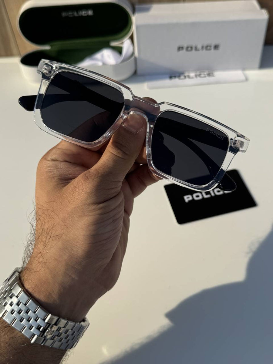 Police_828_white_black