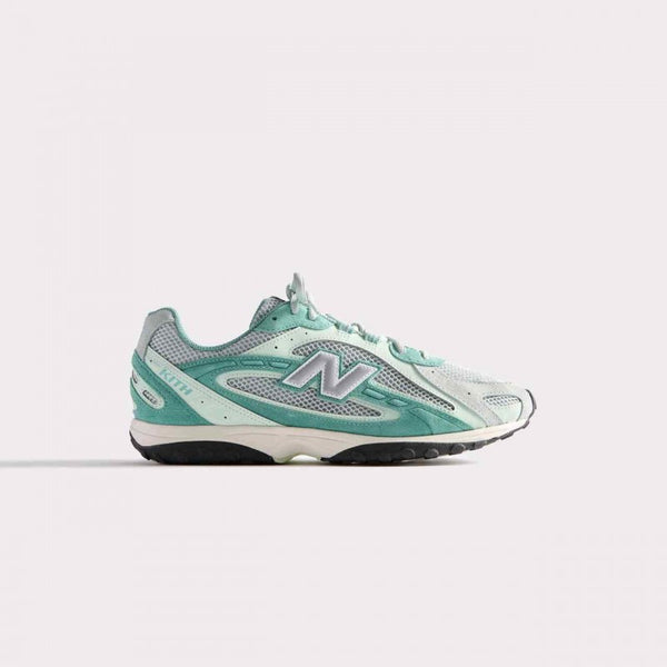 New balencee 204L KITH GREEN SILVER