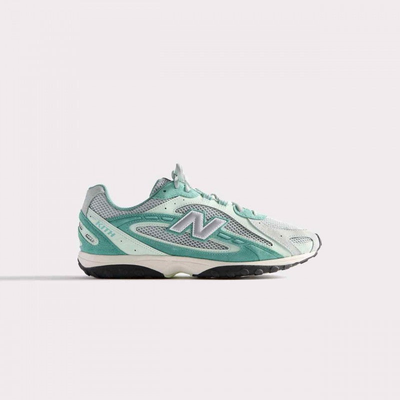 New balencee 204L KITH GREEN SILVER