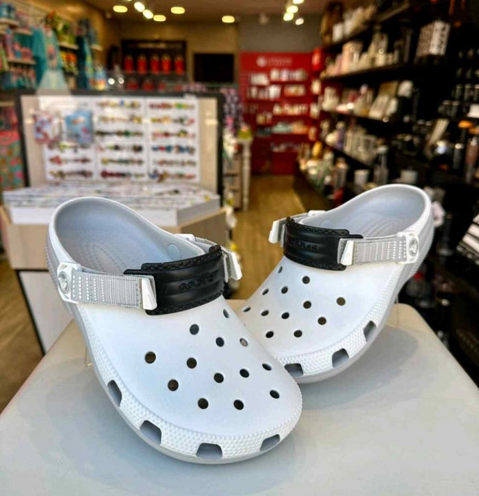 Crocs Classic Turbo Clogs style idea