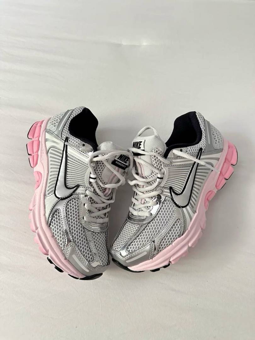 Zoom Vomero 5 Metallic Silver Pink