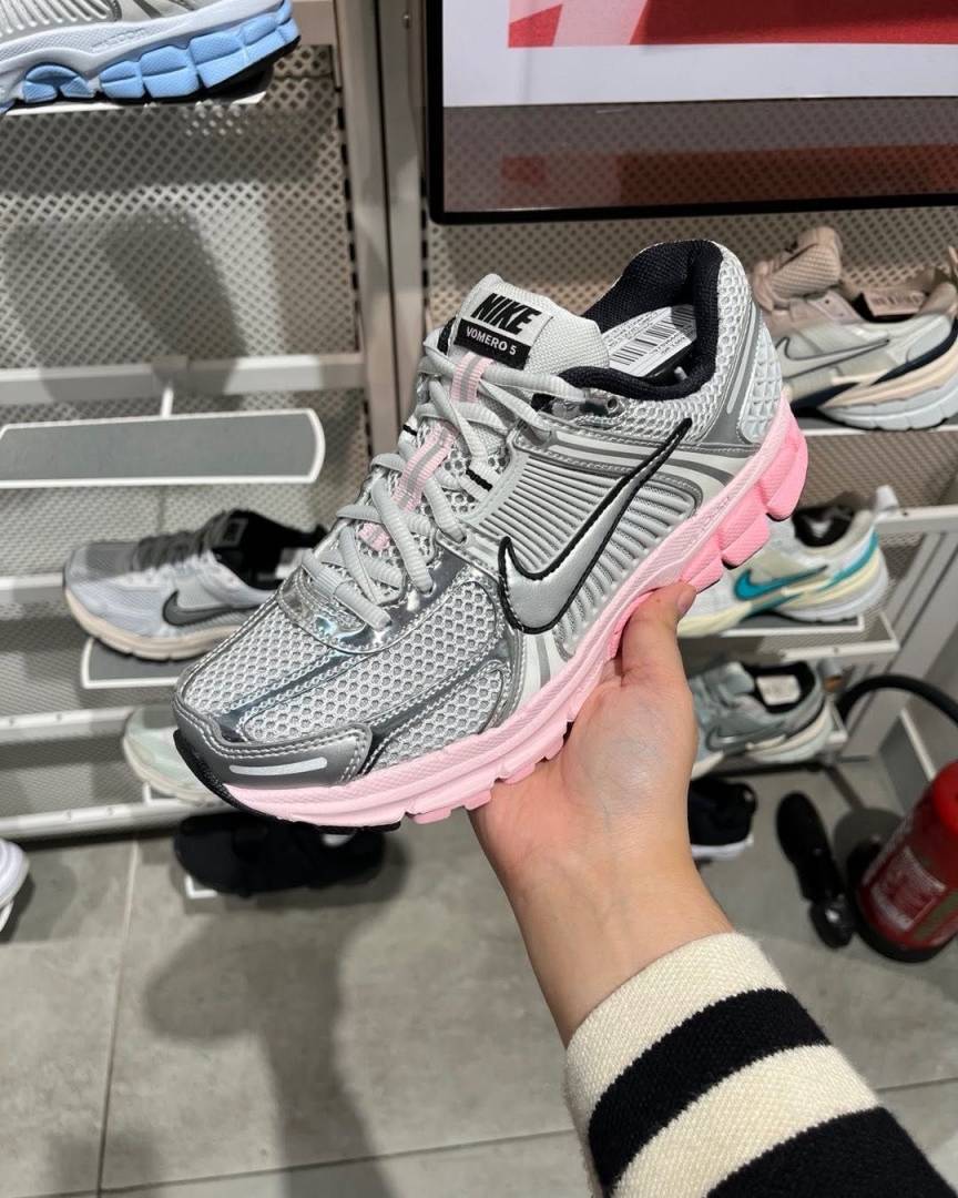 Zoom Vomero 5 Metallic Silver Pink