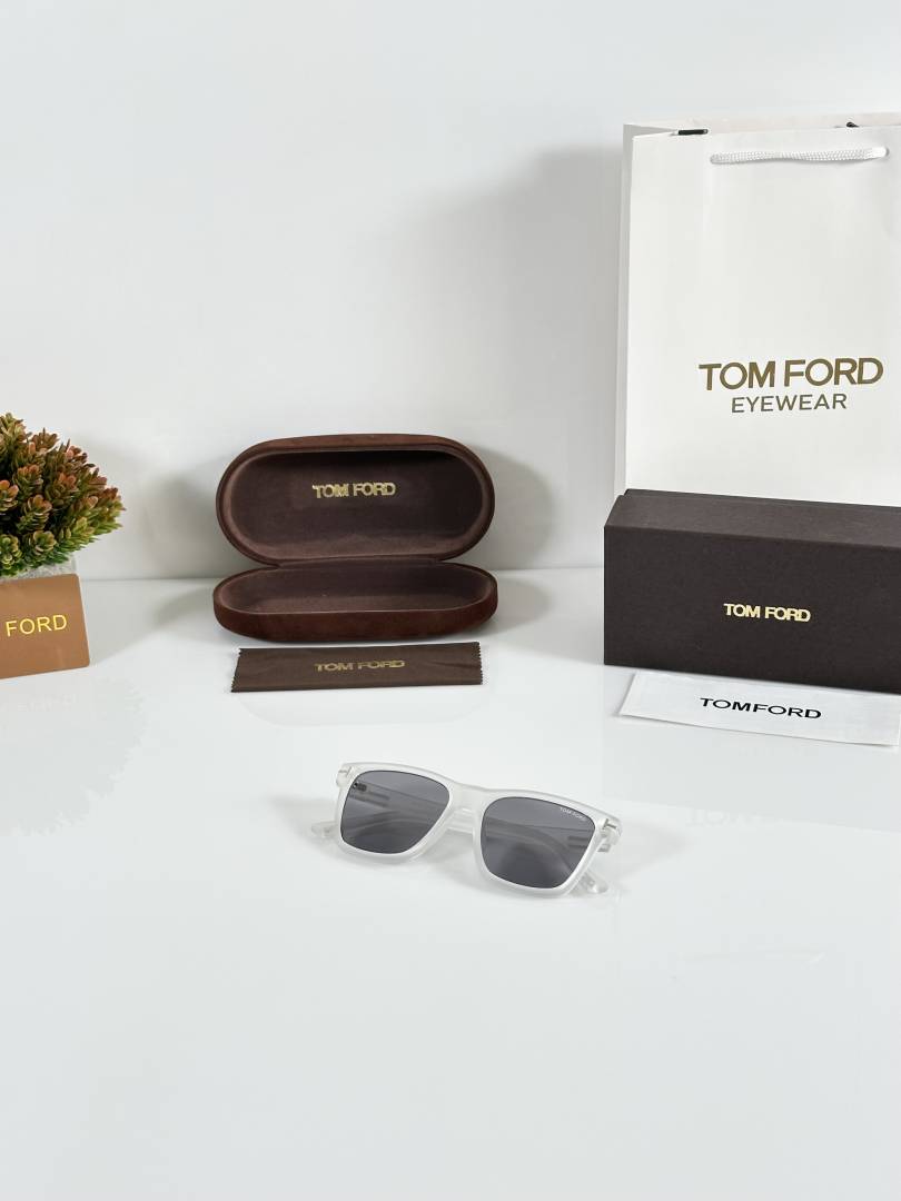 Tom forr 395 Ice Black
