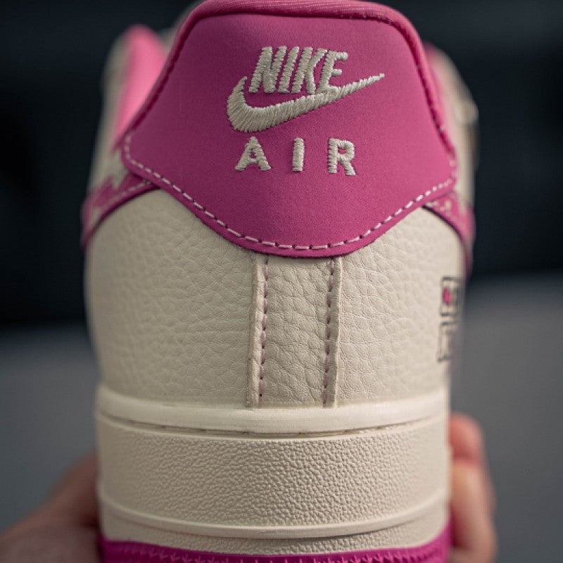 Nike Air force 1 07 Hello Kitty 1st leather