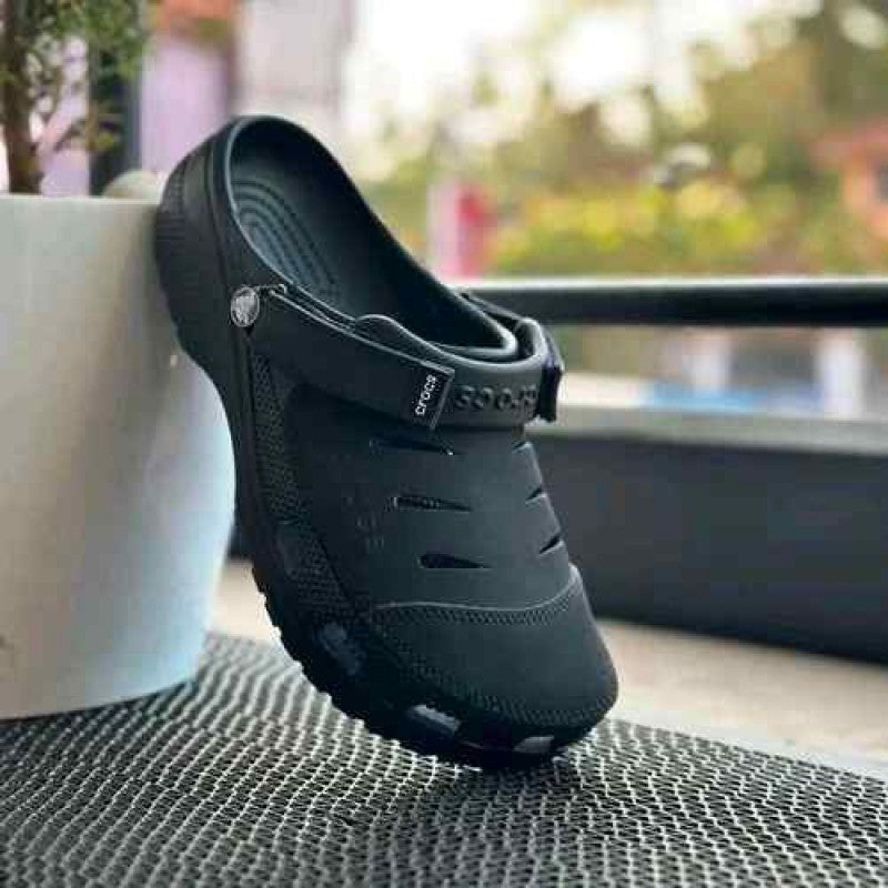Crocs Yukon Vista Clog Full Black