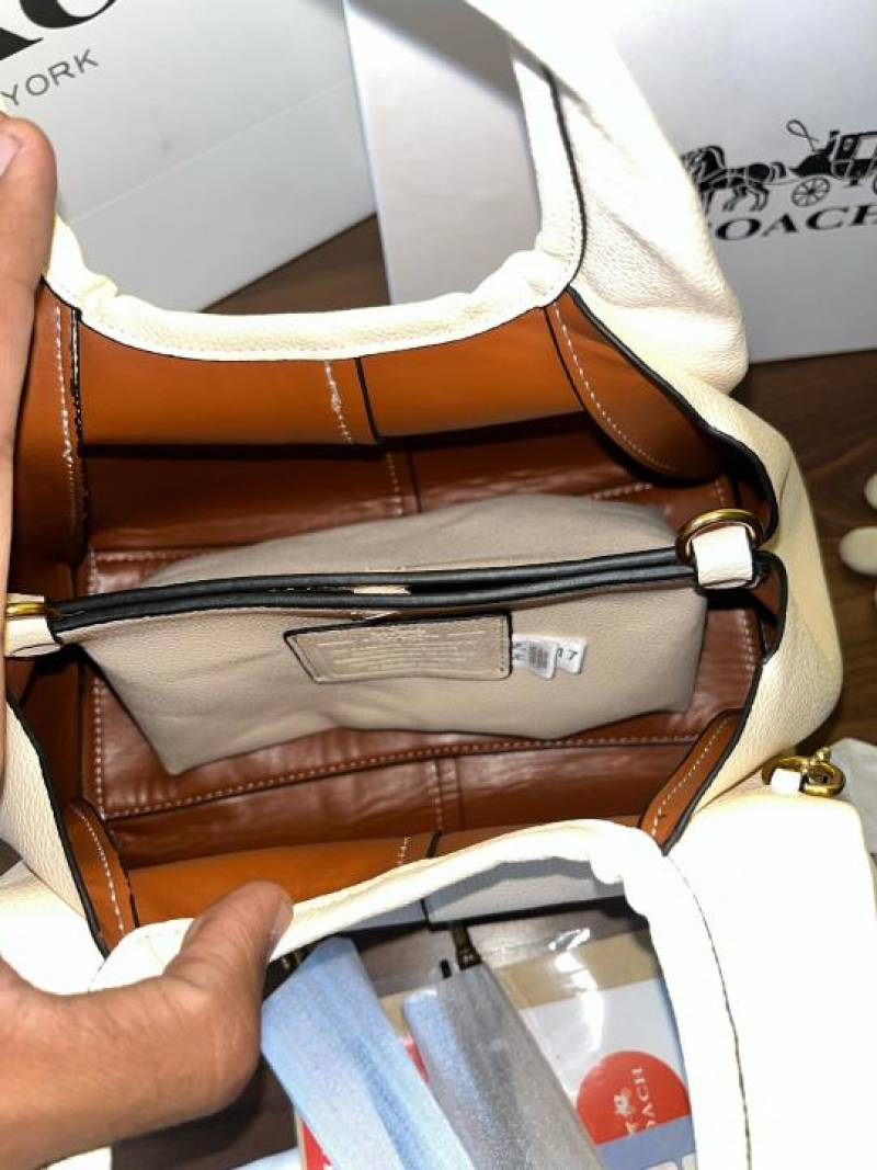 Coach_Lana_CM545_Crossbody_2Way_Shoulder_Bag_With_OG_Box_&_Dust_Bag_(White-1143)
