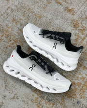 On Cloudtilt 2.0 Black Ivory 1683