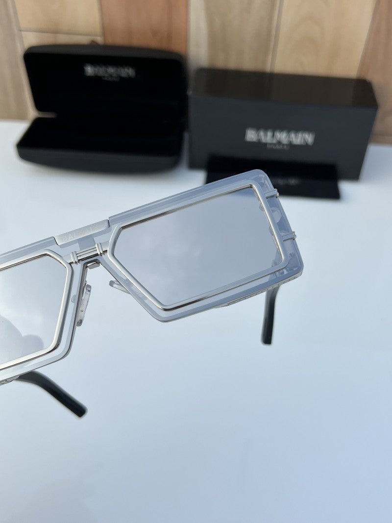 Balmain_5514_full_silver