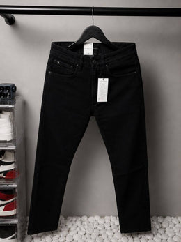 Calvin Klein Premium Straight Fit Denim Jeans 2826