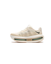 Nike Vomero Premium PALE IVORYBLACK SPRUCE-SANDDRIFT 176