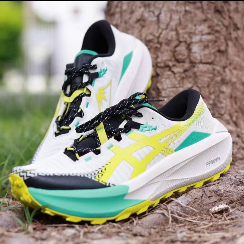 Asics Trabuco Max 5 Trail running light dust