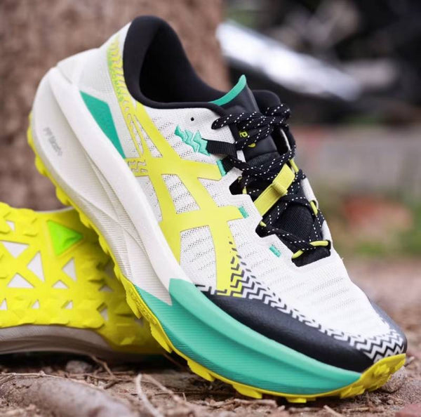 Asics Trabuco Max 5 Trail running light dust