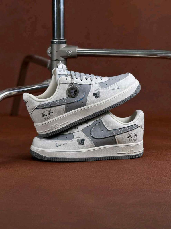 Nike AirForce 1 low x Kaws