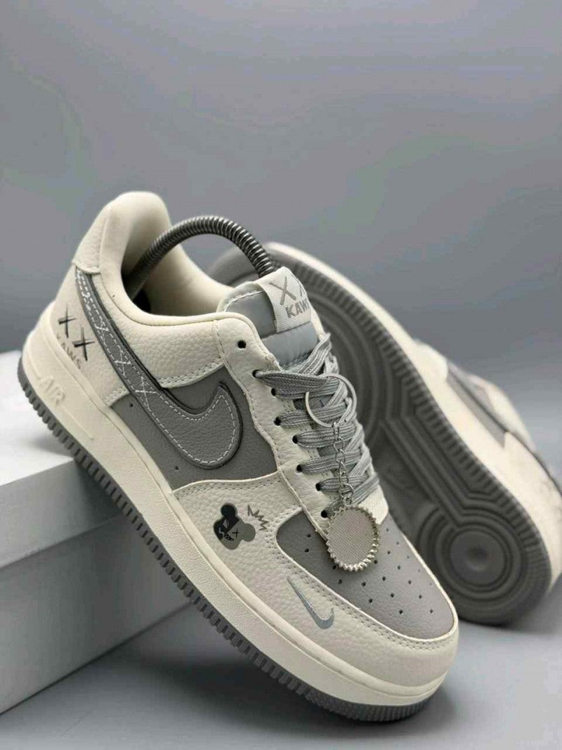 Nike AirForce 1 low x Kaws