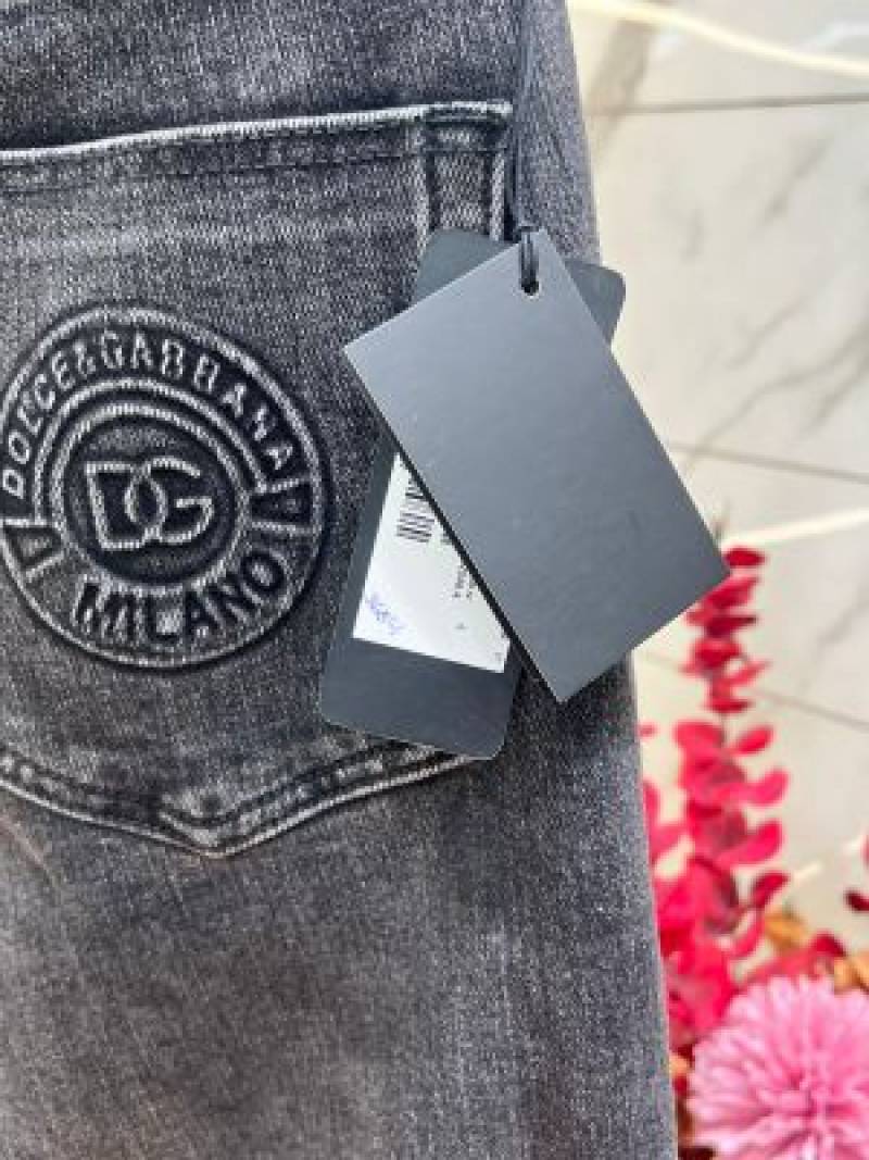 Dolce and gabban a grey shade straight fit premium imported stretchable lycra fabric denim with emboss logo 3684