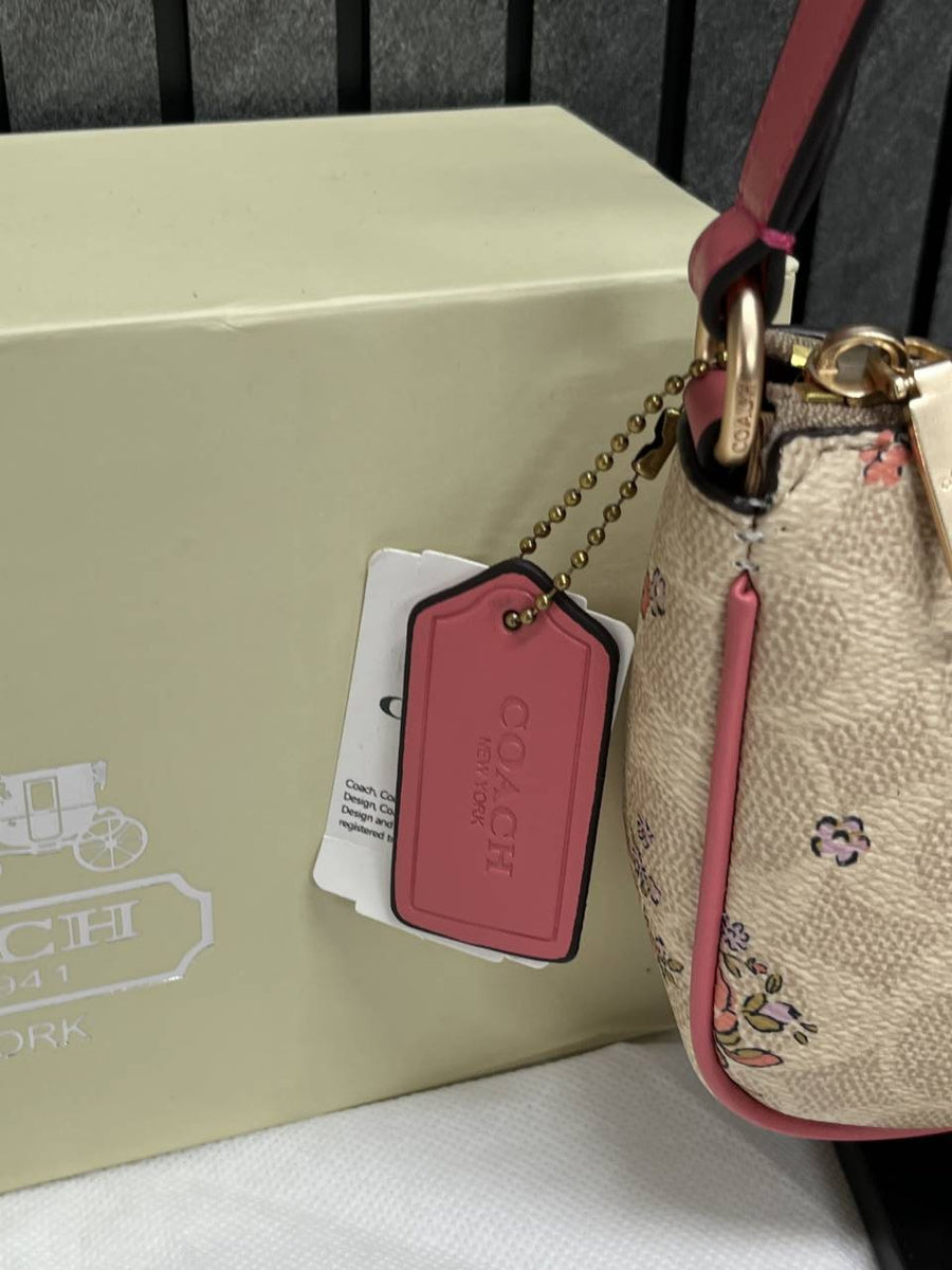 Coach_Nolita_19_Highend_With_OriginalMagnetBox_Flowercharm