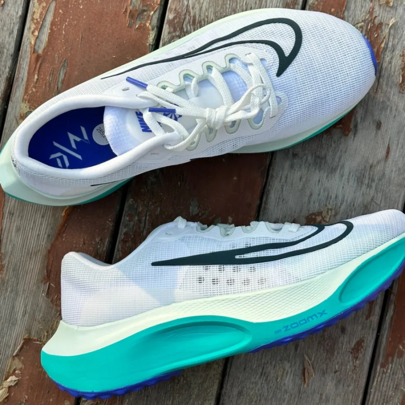 Nike Zoom Fly 5 Barely sky blue