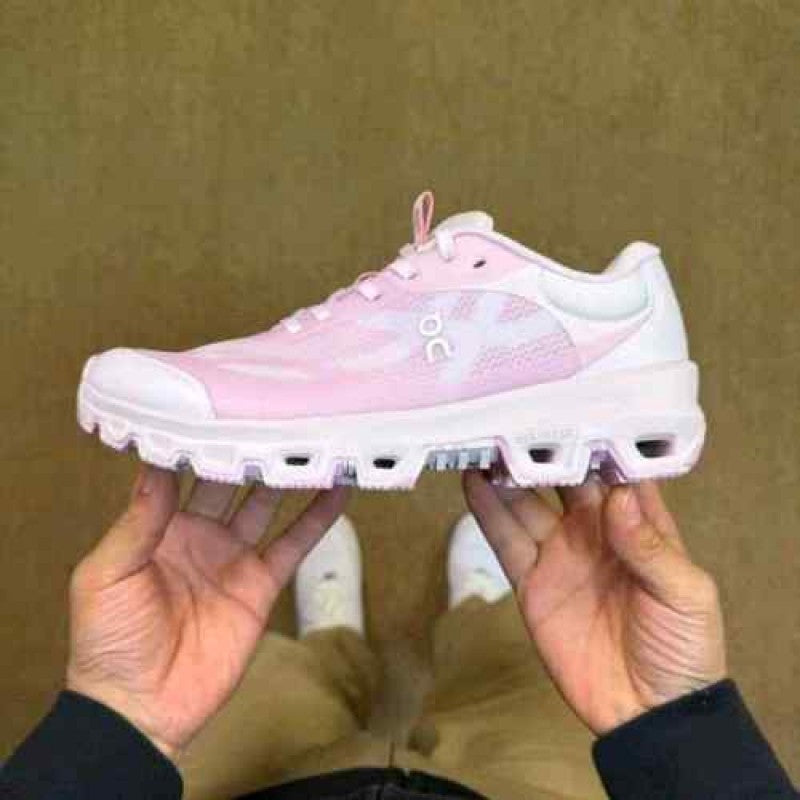 On Cloud Venture 2.0 Pale Pink 674