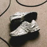 New balencee 1906A Concrete Silver