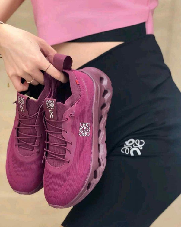 Loewe x Cloudtilt Beet Red 5004