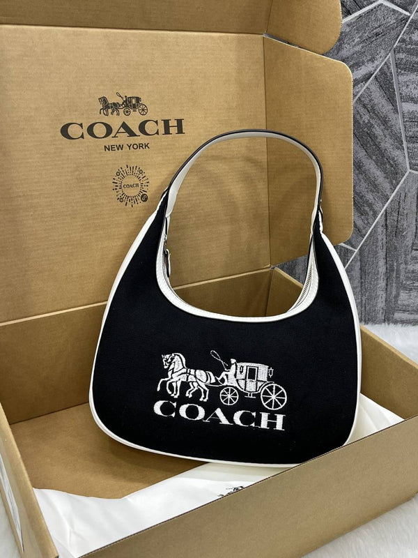 Coach_Carmen_Hobo_Highend_ShoulderBag_With_Originalbox_DustCover