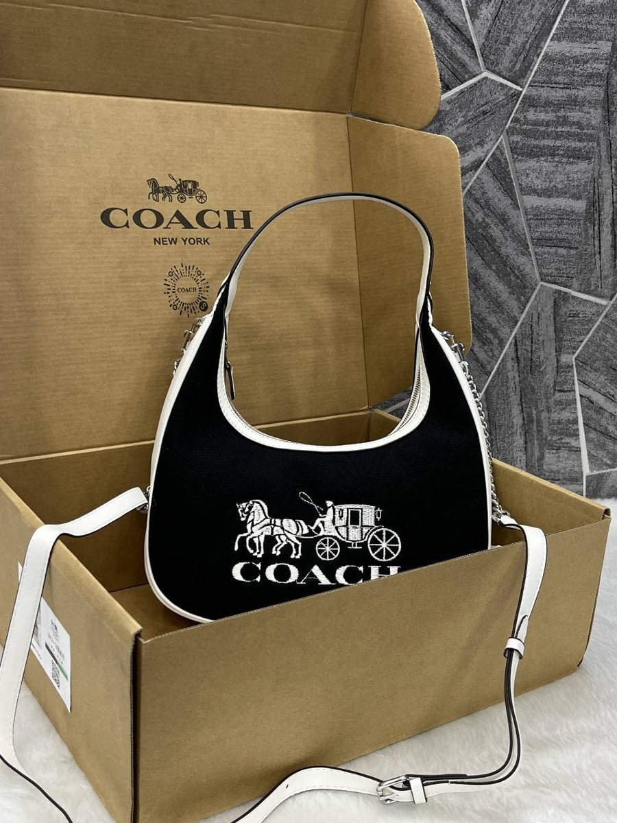 Coach_Carmen_Hobo_Highend_ShoulderBag_With_Originalbox_DustCover
