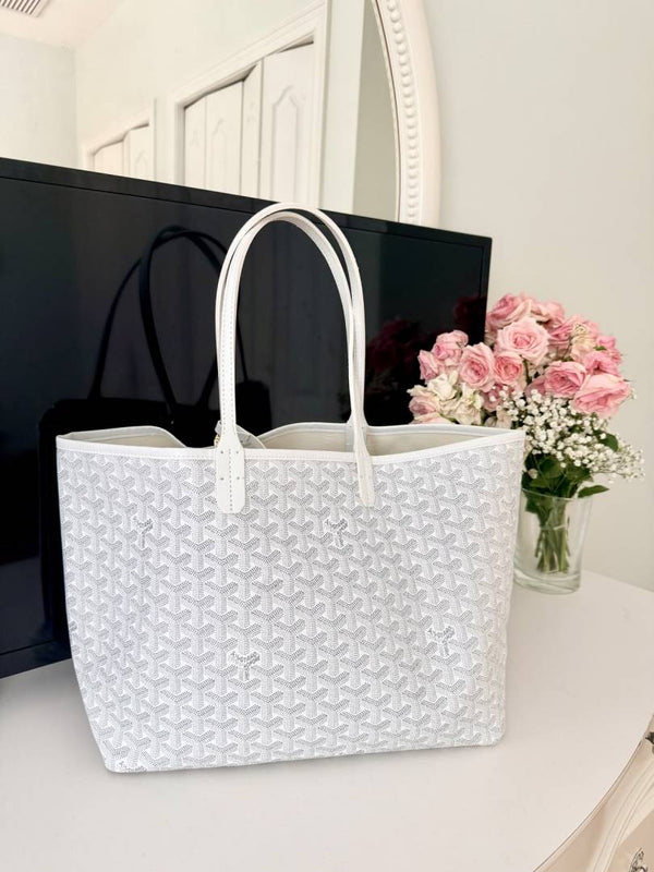 Goyard_Artios_GM_White_Tote_WithWallet_Dustcover