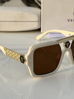 Versace_215_cream_brown