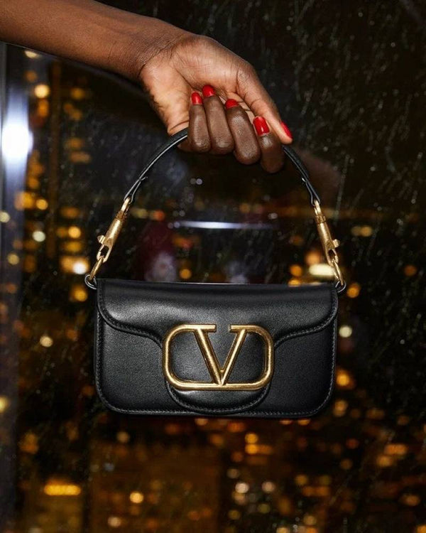 Valentynoo VLogo Black Small ShoulderBag With OriginalBox DustCover