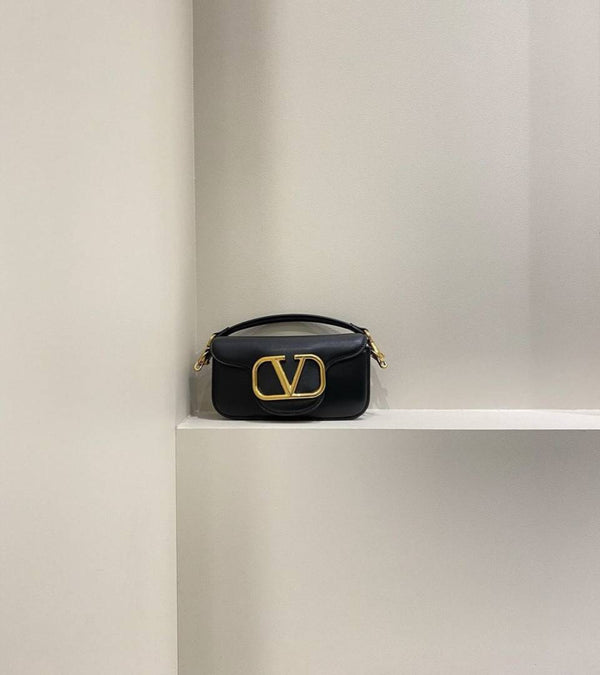 Valentynoo VLogo Black Small ShoulderBag With OriginalBox DustCover