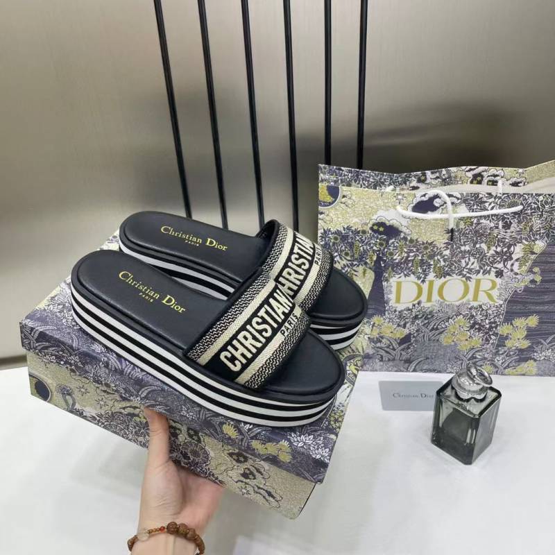 Dior_Riviera_Dway_Platform_Raffia_Slides_For_Women_With_OG_Box_And_Carry_Bag_Black_5099-10