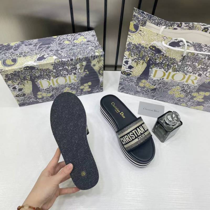 Dior_Riviera_Dway_Platform_Raffia_Slides_For_Women_With_OG_Box_And_Carry_Bag_Black_5099-10