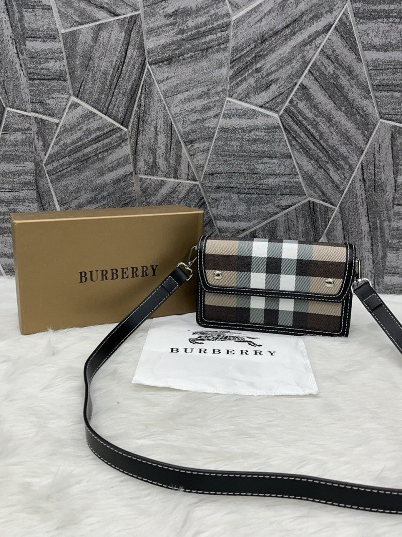 Burberry_Oscar_Small_Crossbody_Bag_With_Box