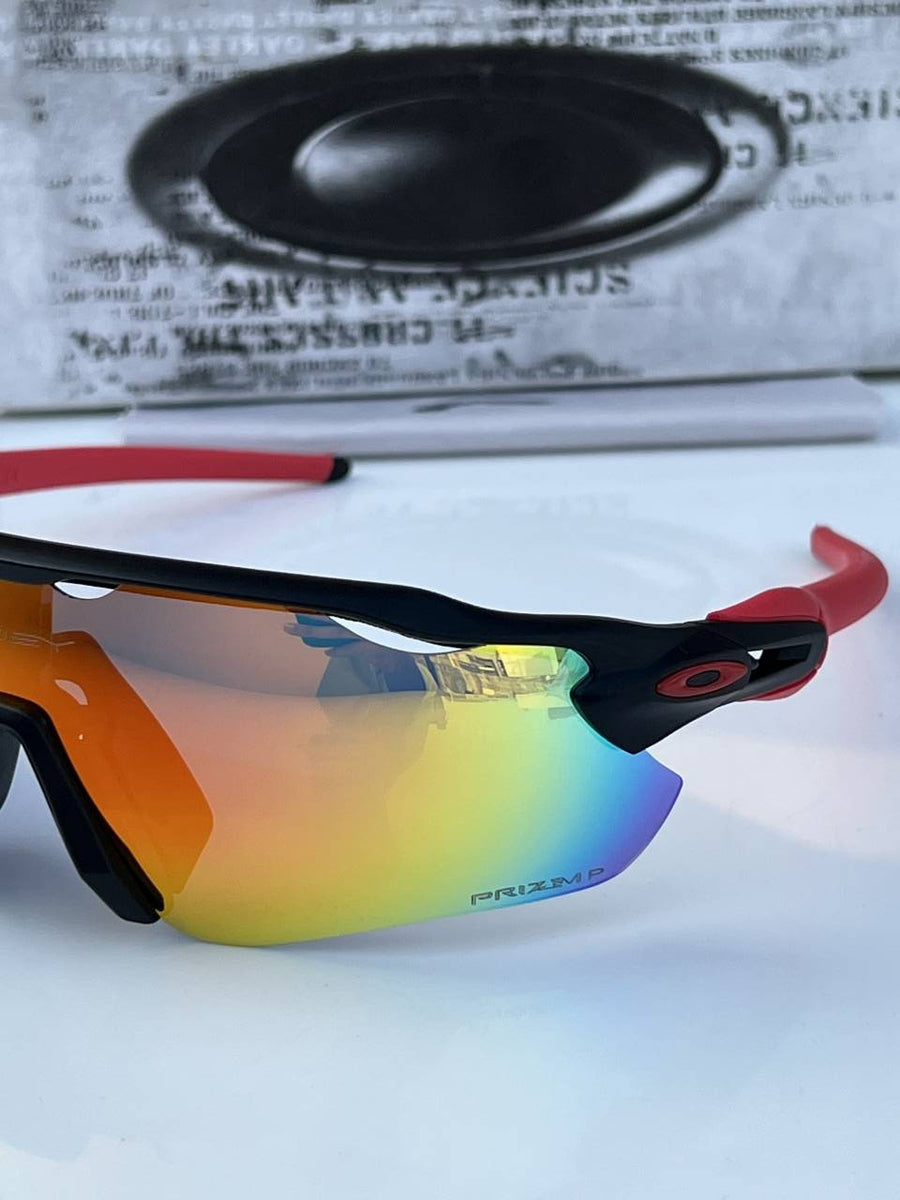 Oakley_9208_black_red