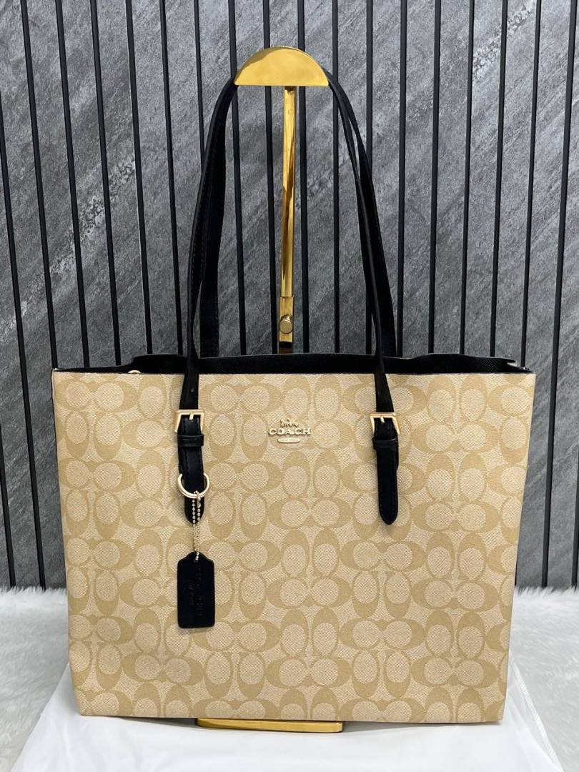 Coach_Mollie_Tote_With_DustCover_Premium