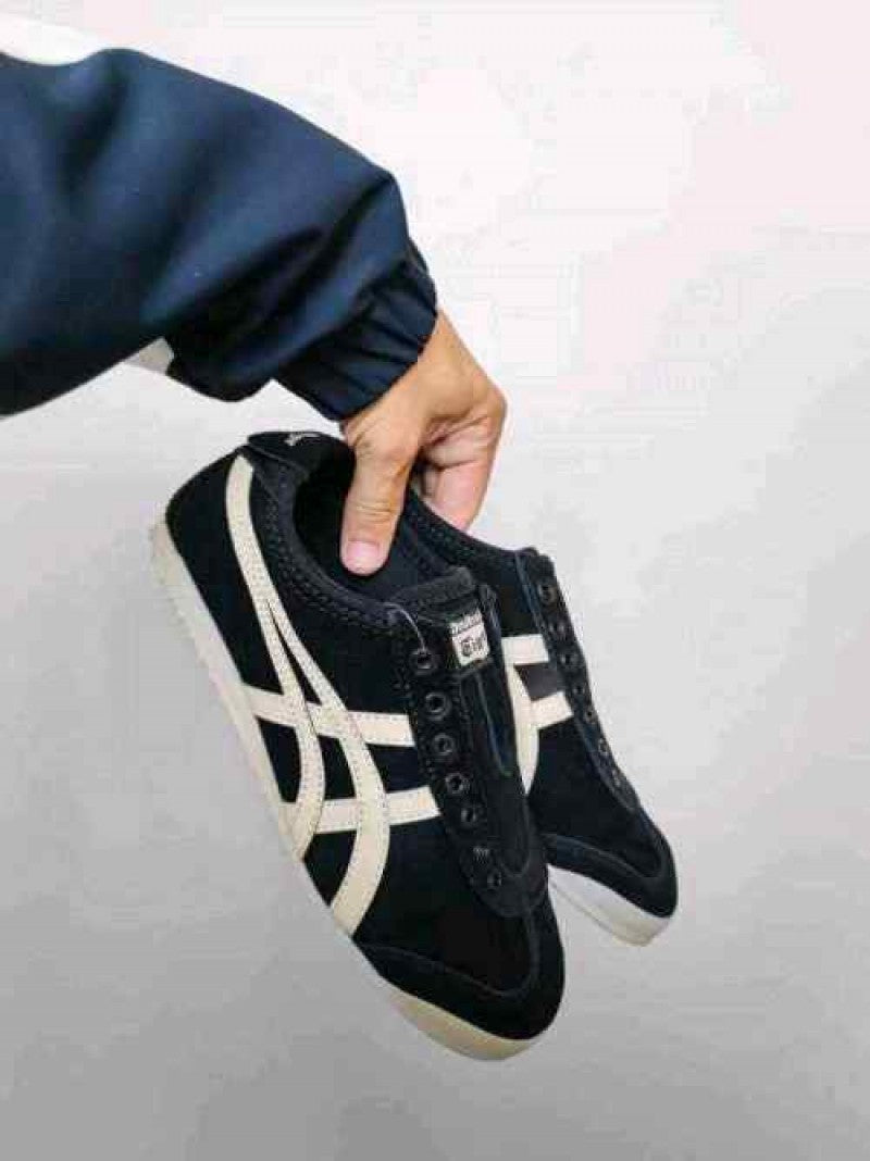 Onitsuka tigerr mexico 66 slip on black putty