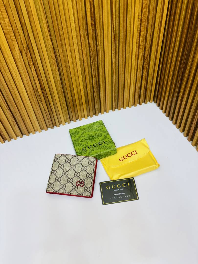 114 GUCHI PREMIUM QUALITY WALLET