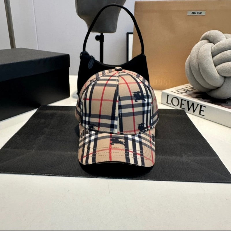 Burberry_NoReturn_Black_Equestrian_Knight_Monogram_Premium_Unisex_Cap_(With_Safety_Box)