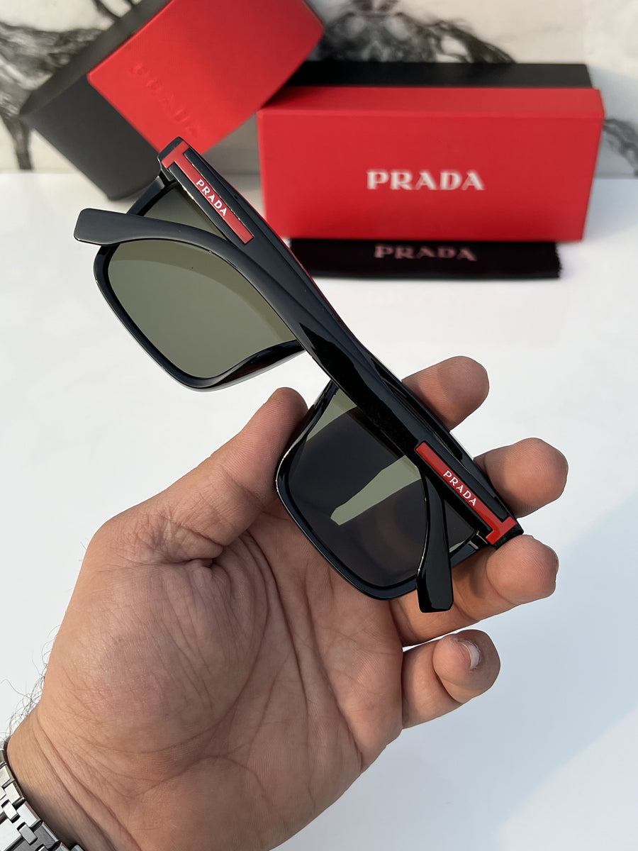 Prada_1350_black_green