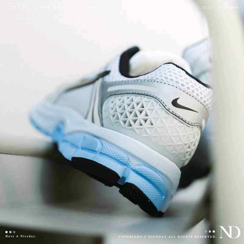 Nike Zoom Vomero 5 White Pure Platinum Blue 2561