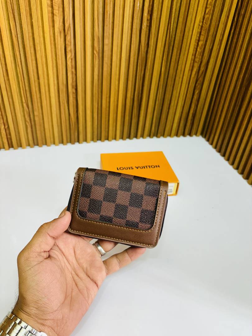 128 LV LOIUS VUTTON PREMIUM QUALITY WALLET