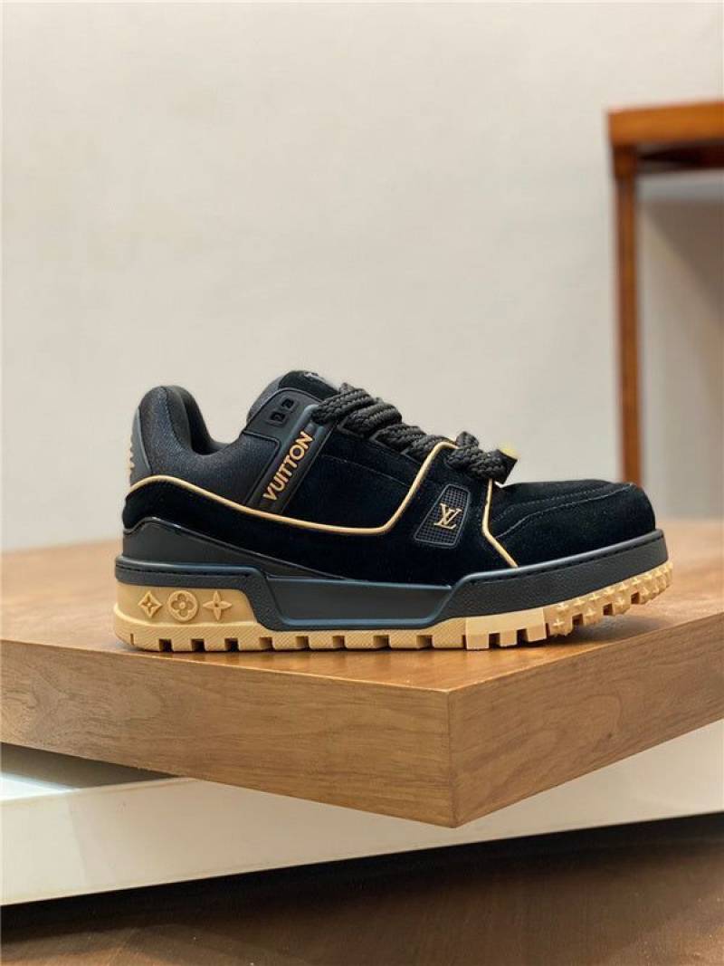 Lv trainer maxi black gum