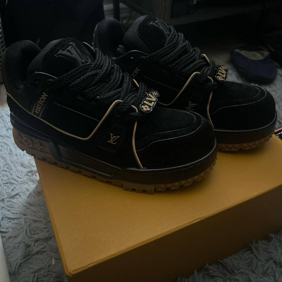 Lv trainer maxi black gum