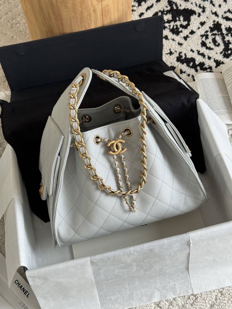 Chanel_25_Medium_White_ShoulderBag_With_OriginalPacking_Highend_NoReturn