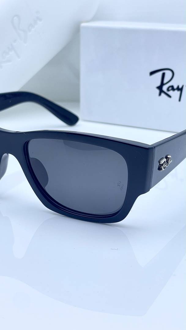 Ray-Ban 0947 black