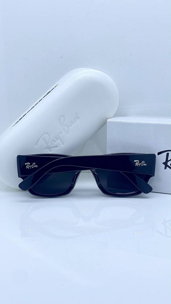 Ray-Ban 0947 black